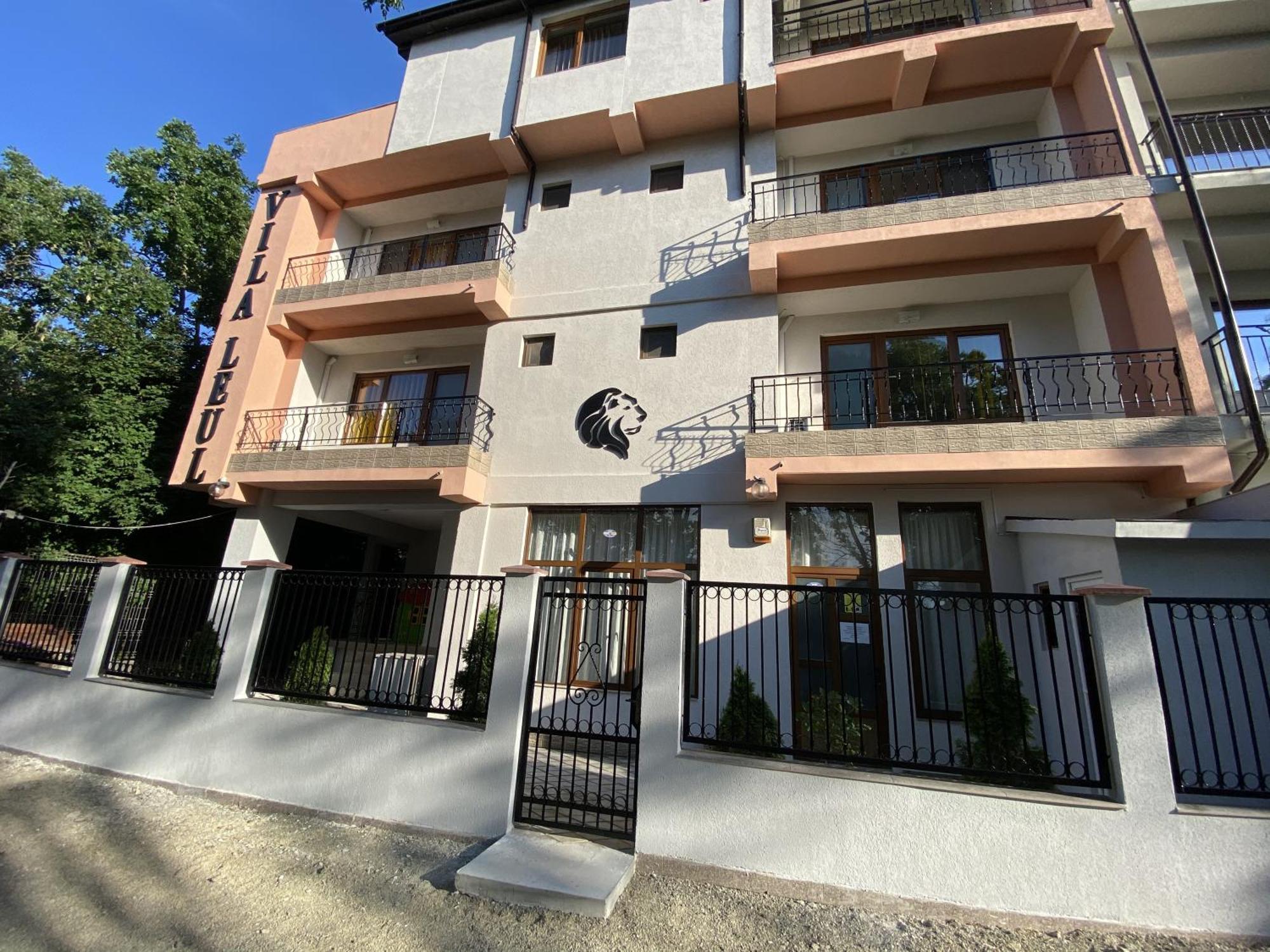 Vila Leul Jupiter Εξωτερικό φωτογραφία