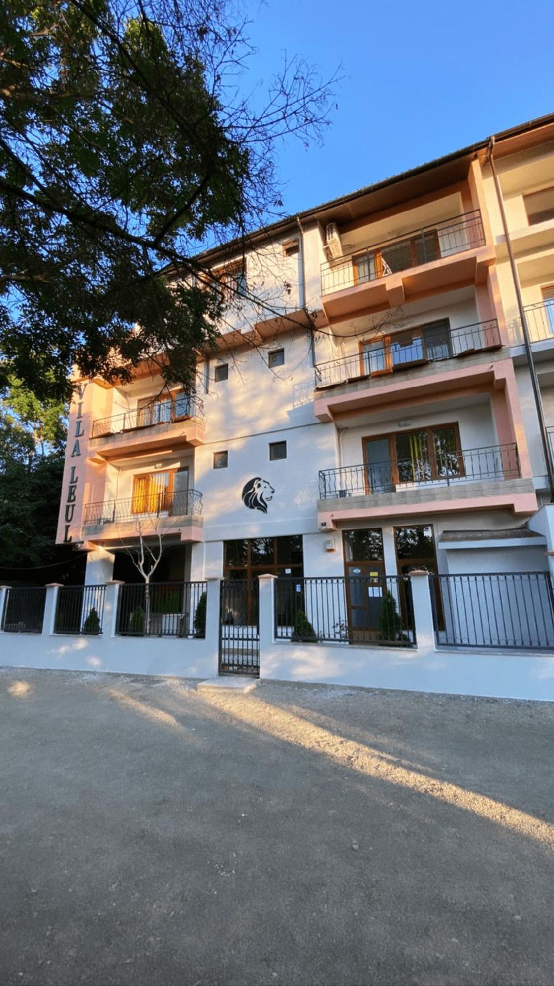 Vila Leul Jupiter Εξωτερικό φωτογραφία
